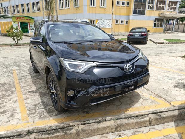 Toyota RAV4 2018 Matt Black