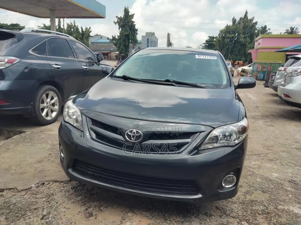 Toyota Corolla 2013 Gray