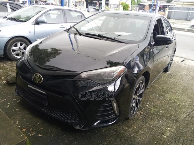 Toyota Corolla LE (1.8L 4cyl 2A) 2018 Black