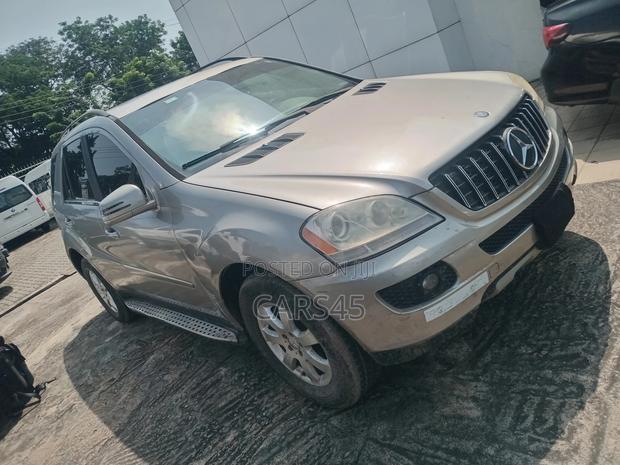 Mercedes-Benz M Class 2008 Gold