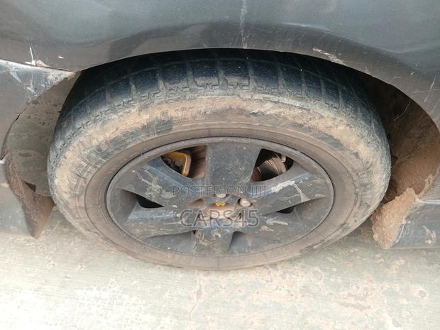 Toyota Corolla 2005 Gray