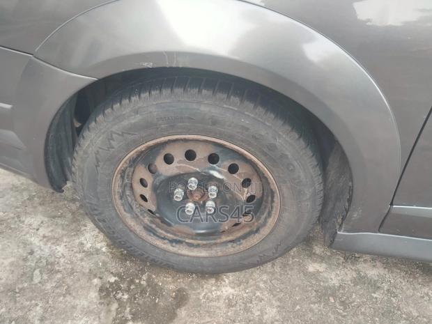 Pontiac Vibe 2007 Gray
