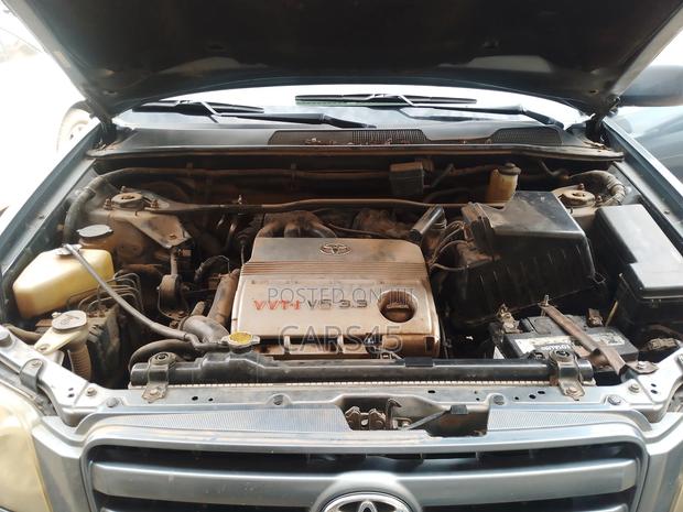 Toyota Highlander 2005 Blue