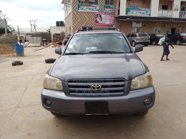 Toyota Highlander 2005 Blue