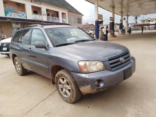 Toyota Highlander 2005 Blue