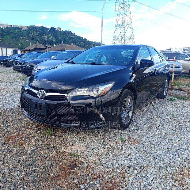 Toyota Camry 2017 Black
