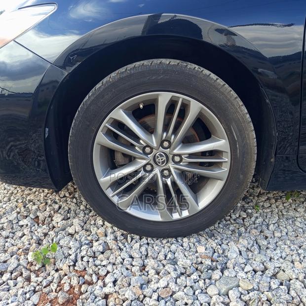 Toyota Camry 2017 Black