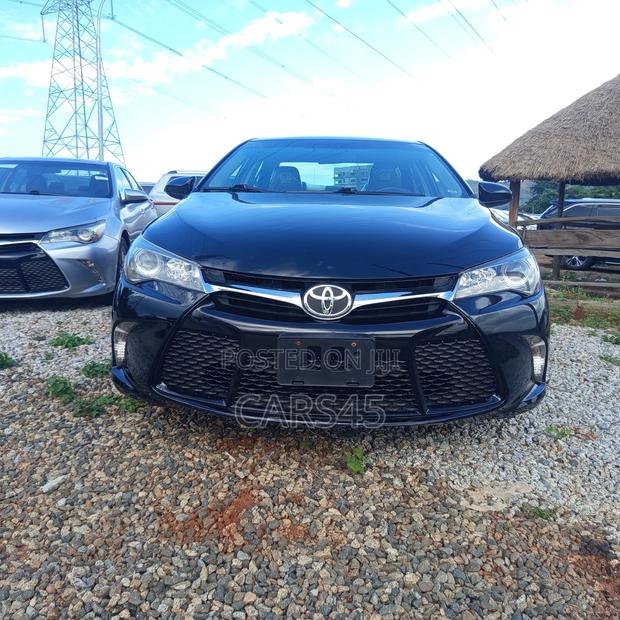 Toyota Camry 2017 Black