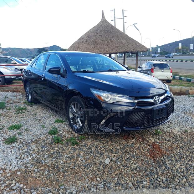 Toyota Camry 2017 Black