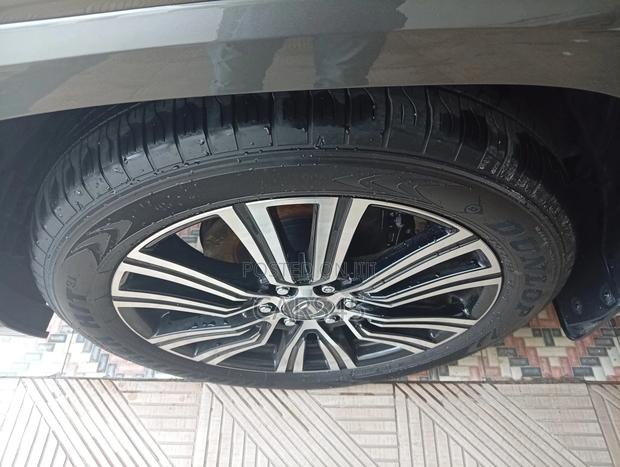Lexus LX 2025