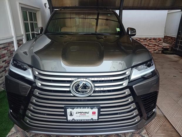 Lexus LX 2025