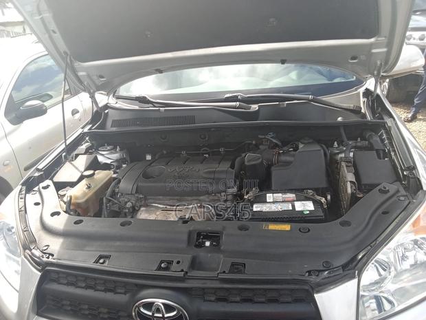 Toyota RAV4 2012 Silver