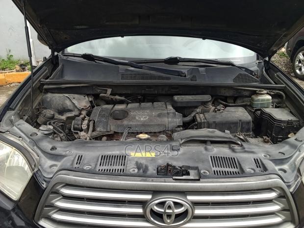Toyota Highlander 2011 Black