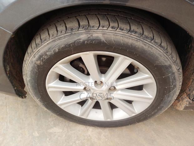 Toyota Camry 2012 Gray