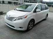 Toyota Sienna 2012 White for sale