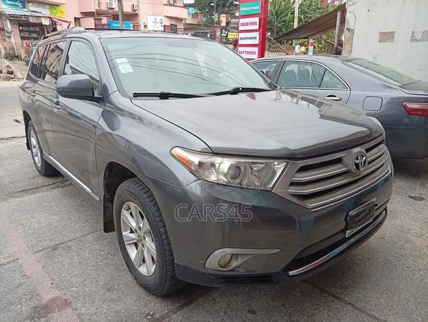 Toyota Highlander 2013 Gray