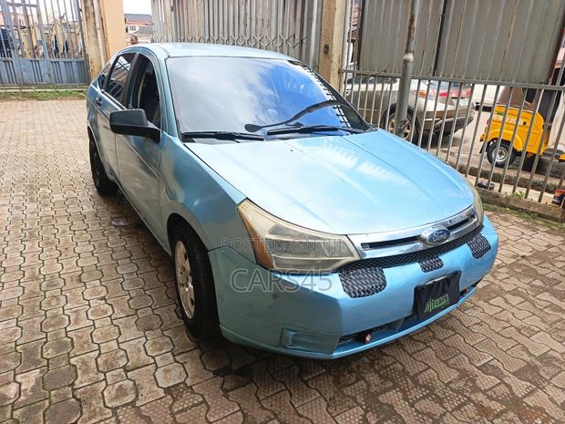 Ford Focus 2009 Blue