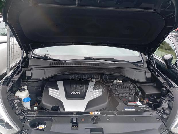 Hyundai Santa Fe 2015 Black