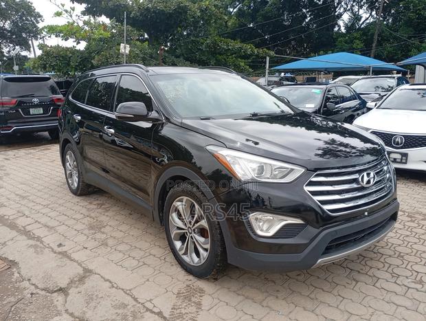 Hyundai Santa Fe 2015 Black