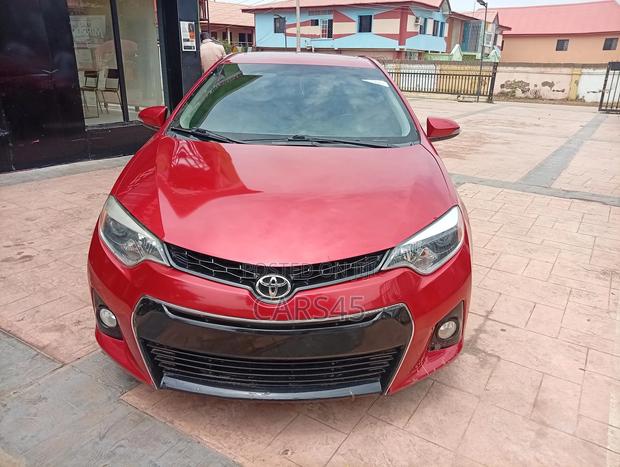 Toyota Corolla 2014 Red