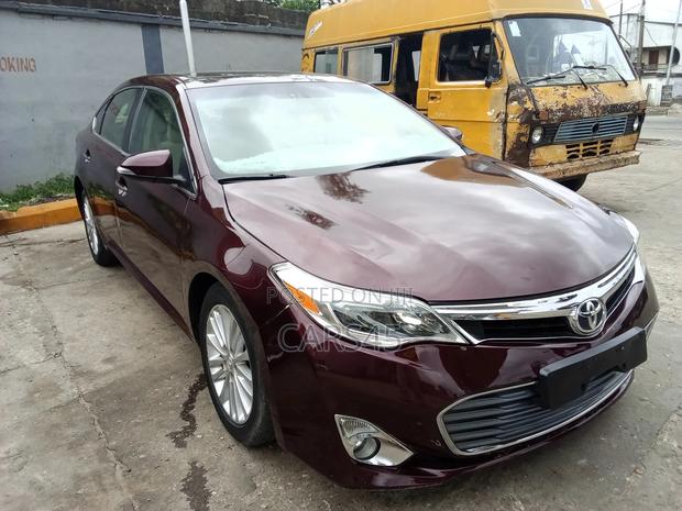 Toyota Avalon 2013 Purple