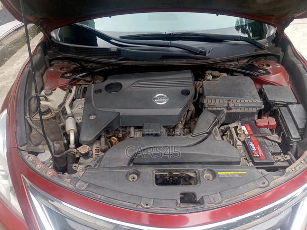 Nissan Altima 2015 Red