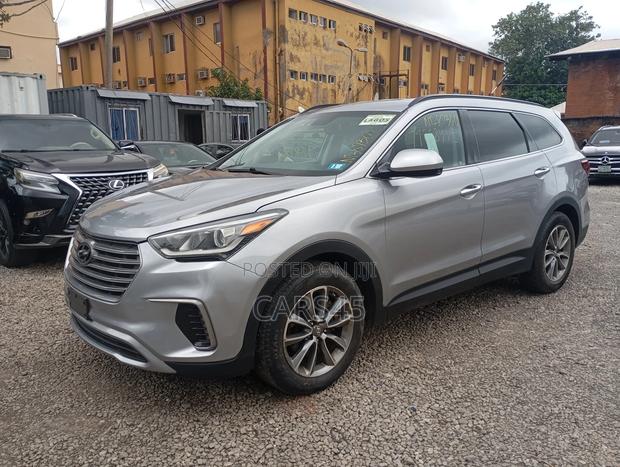 Hyundai Santa Fe 2017 Silver