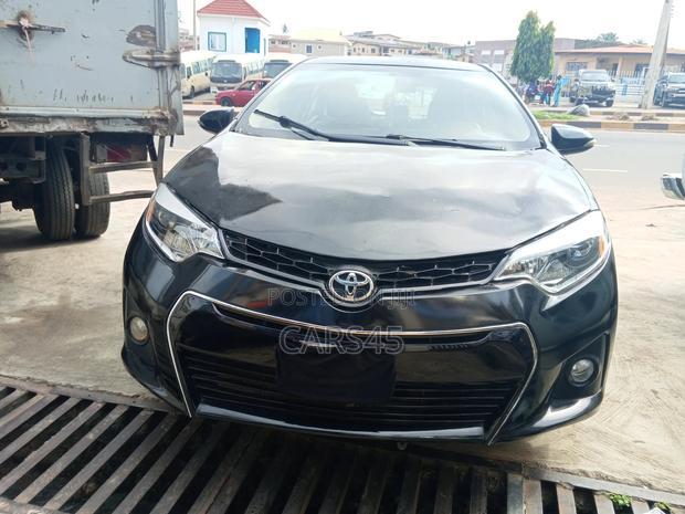 Toyota Corolla 2014 Black