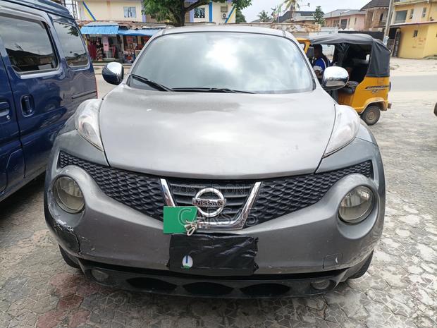 Nissan Juke 2011 Gray