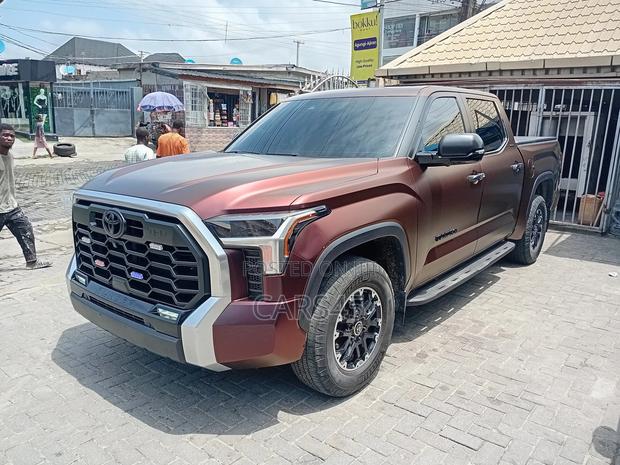 Toyota Tundra 2024 Burgandy
