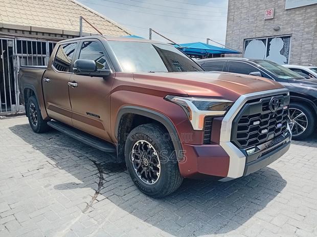Toyota Tundra SR5 Double Cab 8.1' Bed 2024 Burgandy