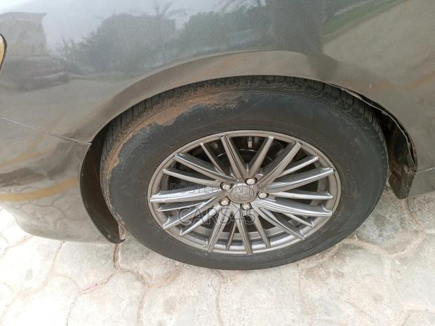 Toyota Corolla 2010 Gray