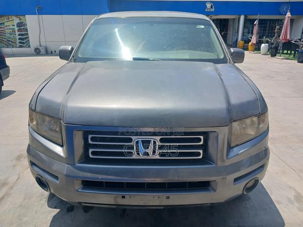 Honda Ridgeline RTS 4x4 Crew Cab 122 in. WB 2007 Gray