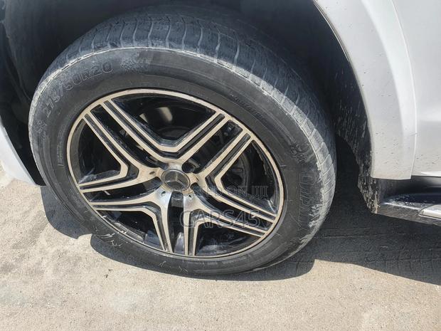 Mercedes-Benz GL-Class 2014 Gold