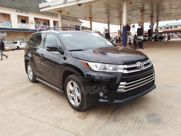 Toyota Highlander 2016 Black
