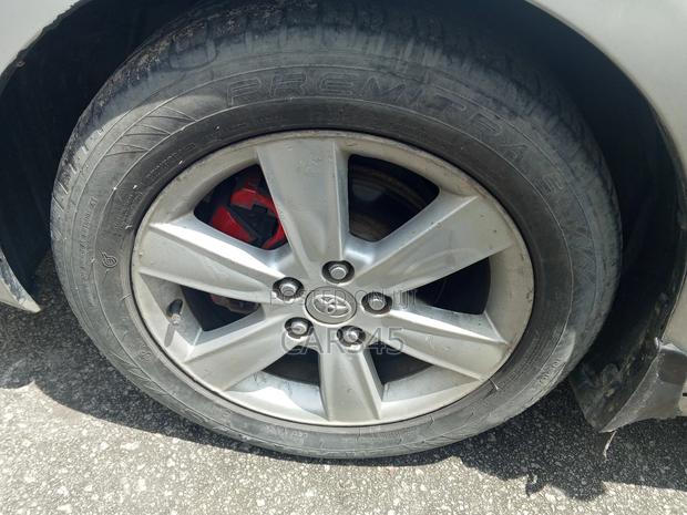 Toyota Camry LE 4dr Sedan (2.4L 4cyl 5A) 2009 Silver