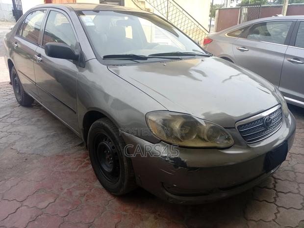 Toyota Corolla 2008 Gray