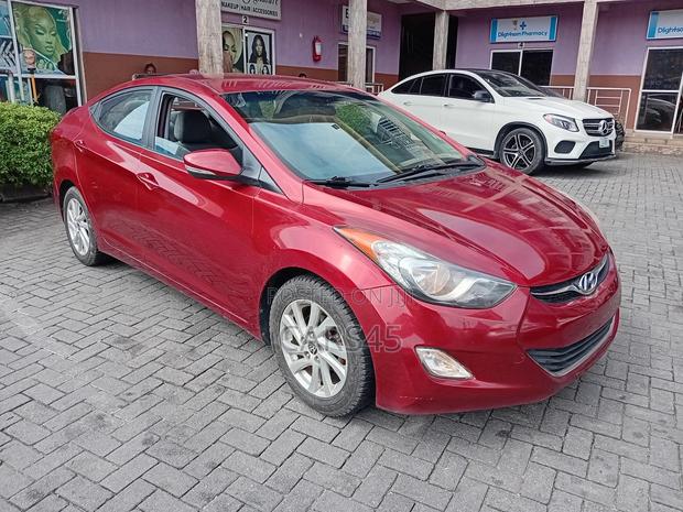 Hyundai Elantra 2013 Red