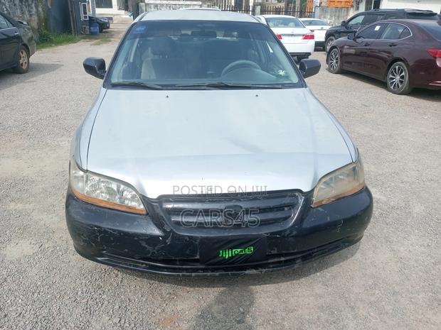 Honda Accord 2001 Gray