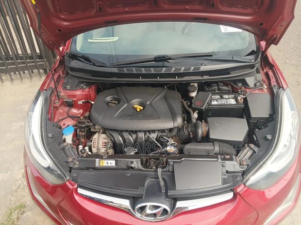 Hyundai Elantra 2014 Red
