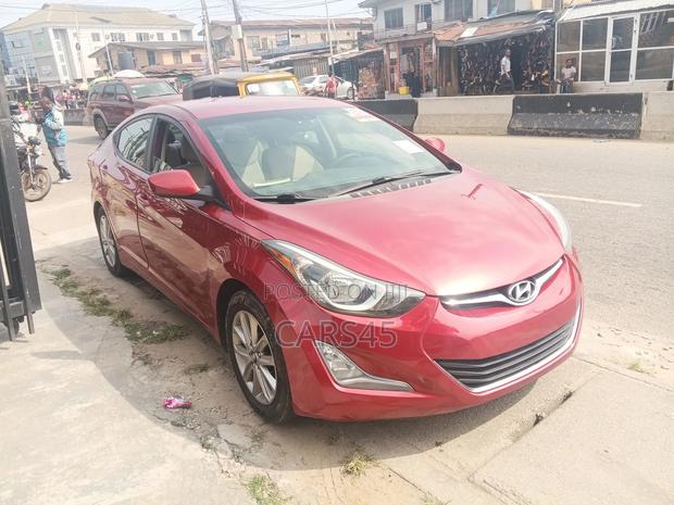 Hyundai Elantra 2014 Red