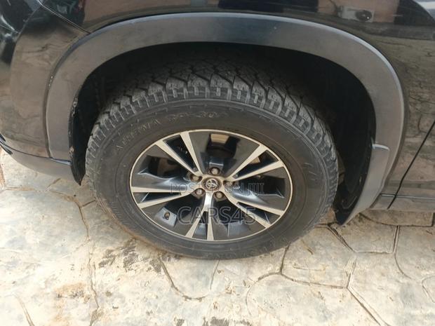 Toyota Highlander 2016 Black