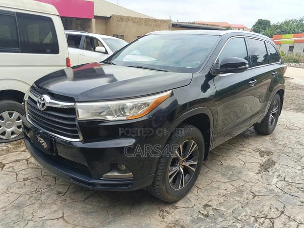 Toyota Highlander 2016 Black