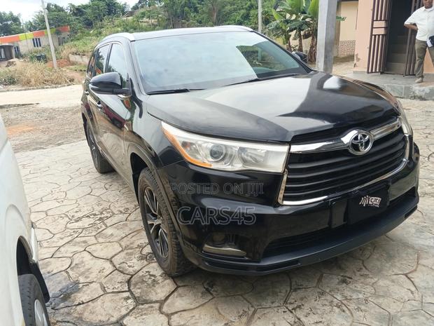 Toyota Highlander 2016 Black