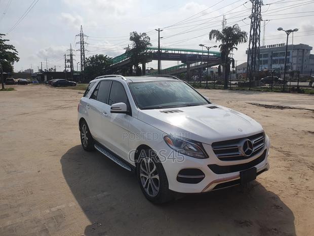 Mercedes-Benz GLE-Class 2016 White