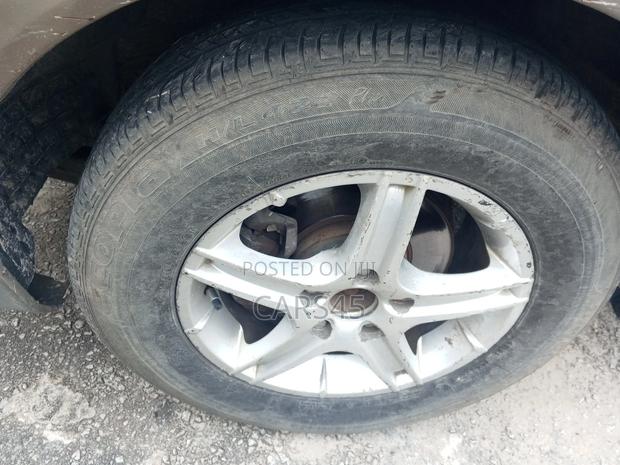 Toyota Sienna LE 4dr 1999 Gold