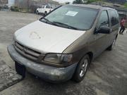 Toyota Sienna LE 4dr 1999 Gold for sale