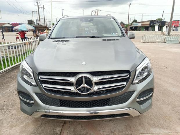 Mercedes-Benz GLE-Class 2016 Gray