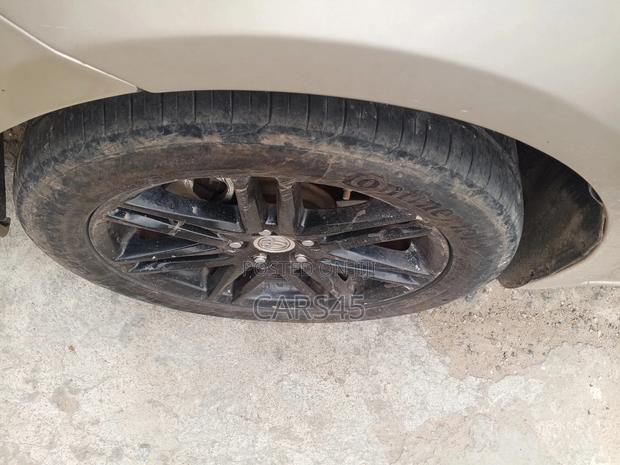 Toyota Sienna 2006 Gold