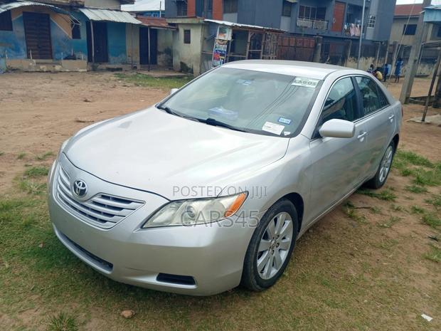 Toyota Camry 2011 Silver
